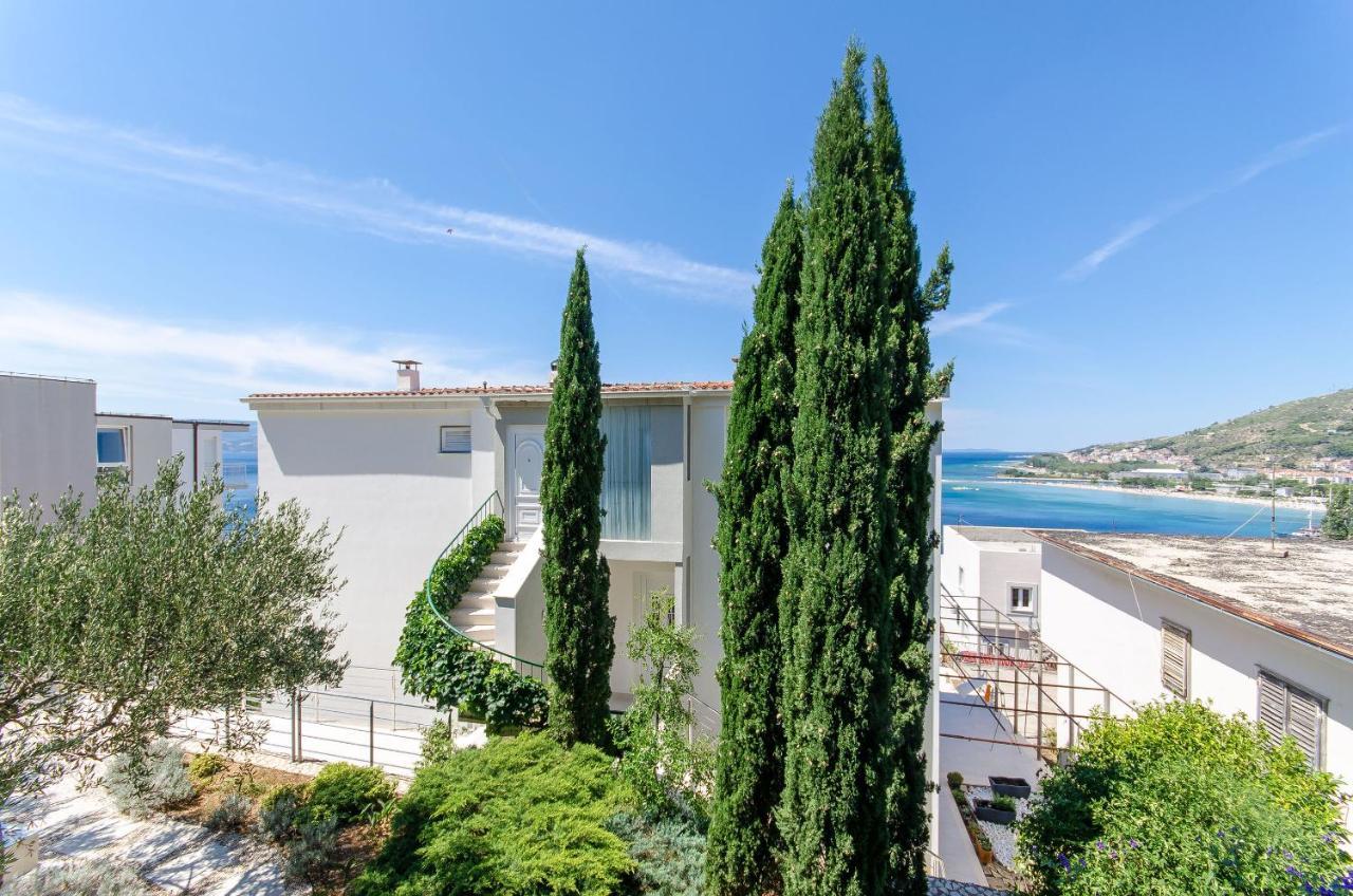 Apartment Sreta Omis Exterior photo